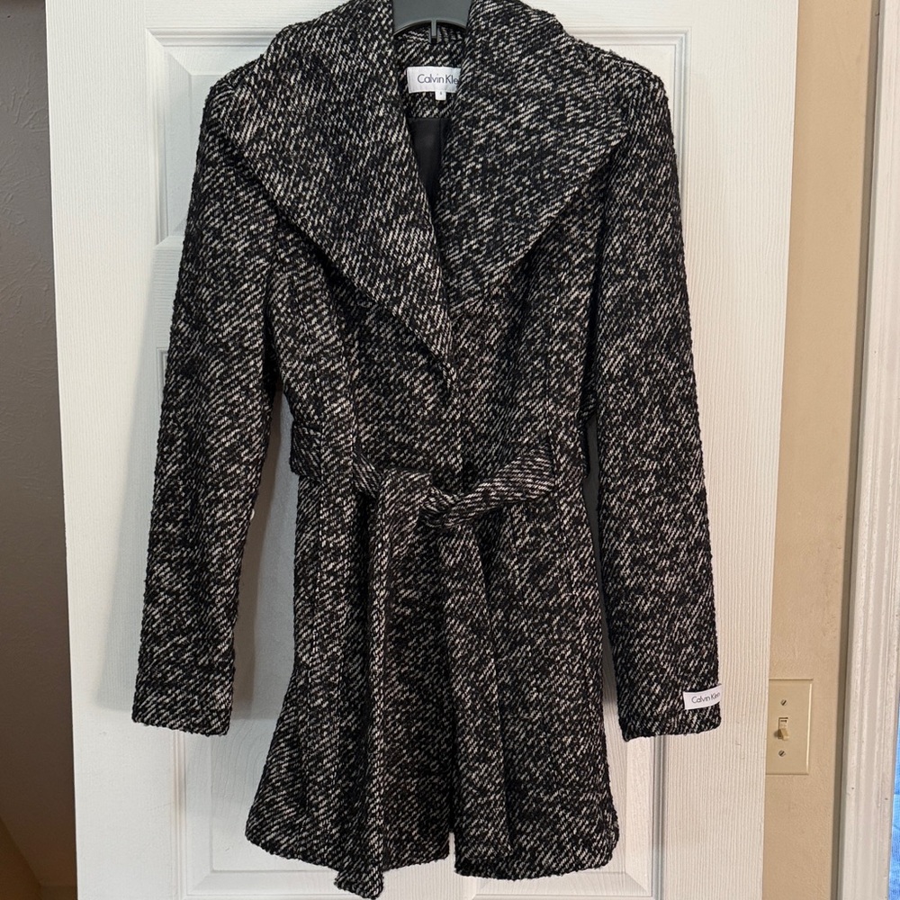 Calvin Klein Women's Textured Black and White Trench Coat